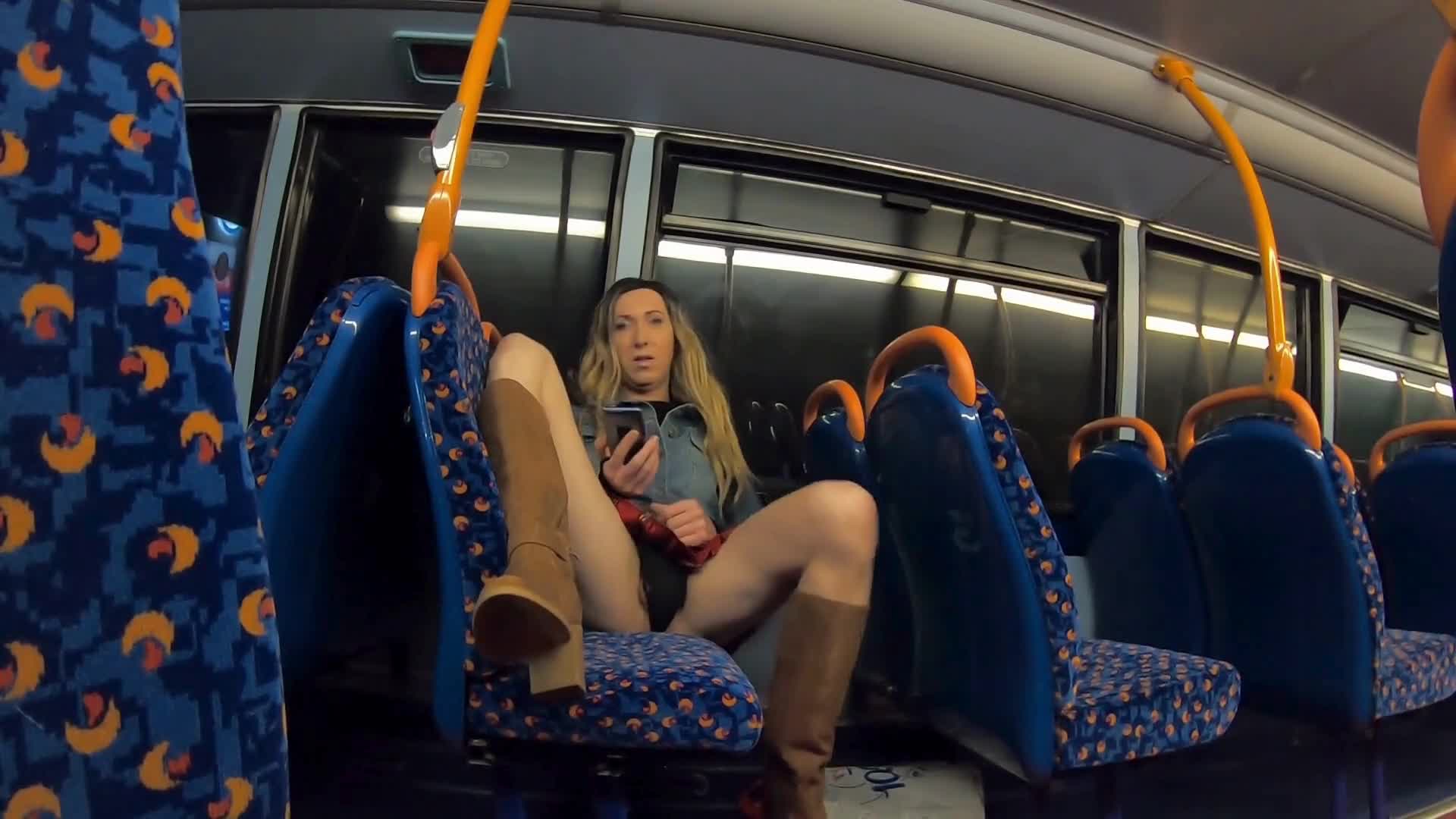 Sexy trans Themidnightminx cums in bus