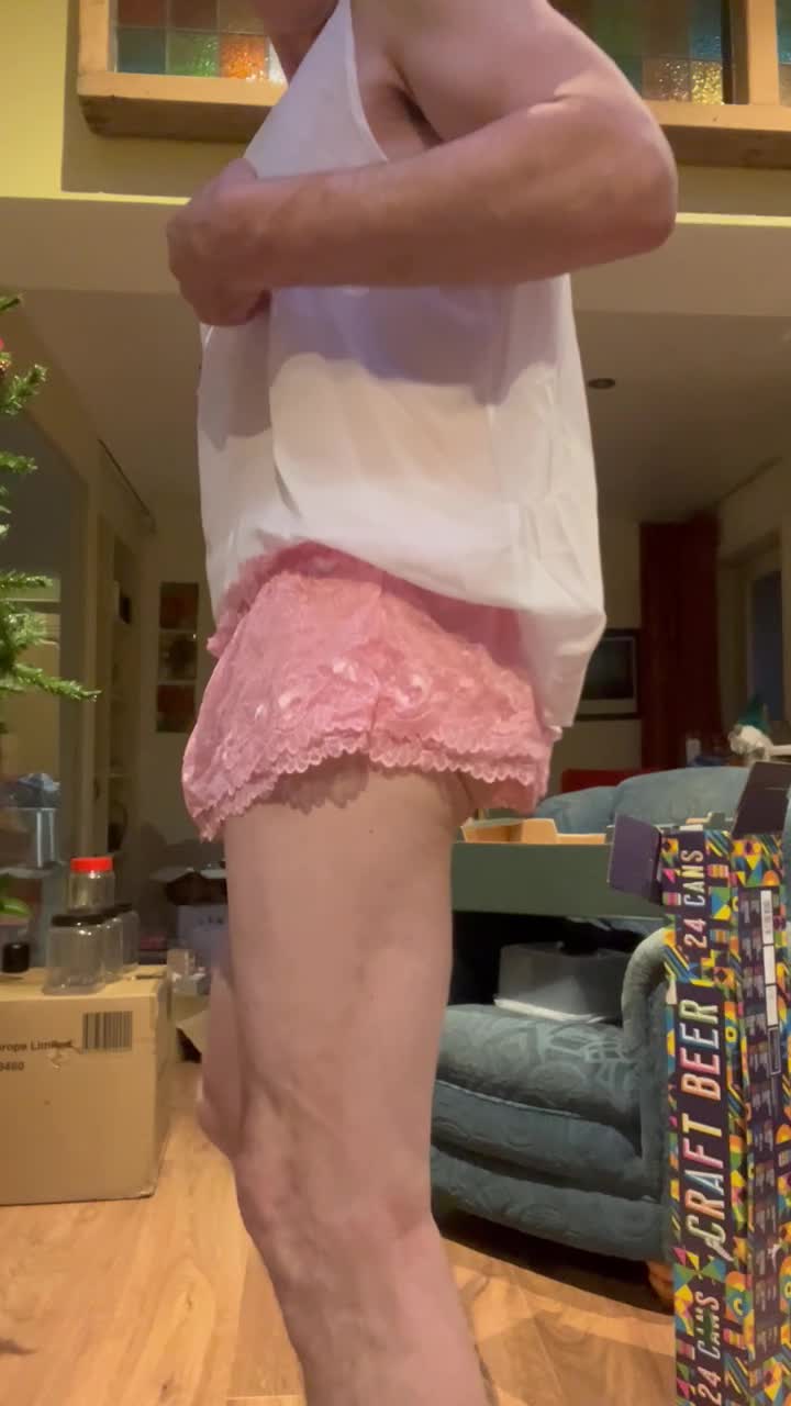 Frilly Mini skirt